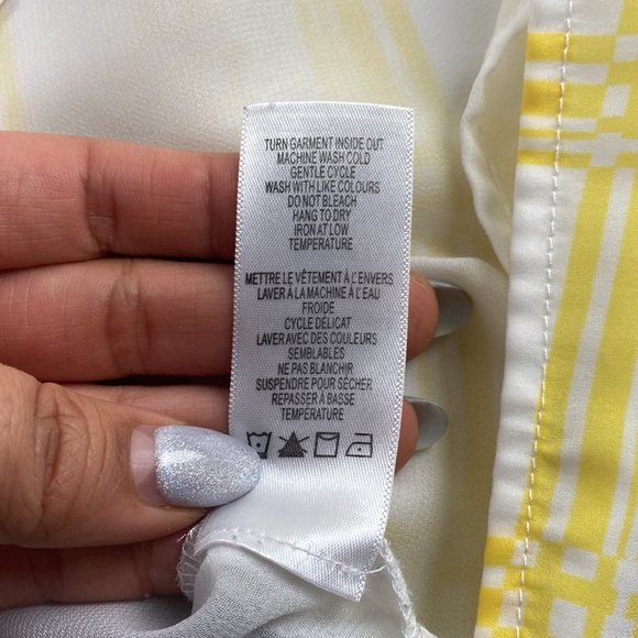 3/$15 Yellow windowpane black chevron print blouse cami office size M - Picture 6 of 9
